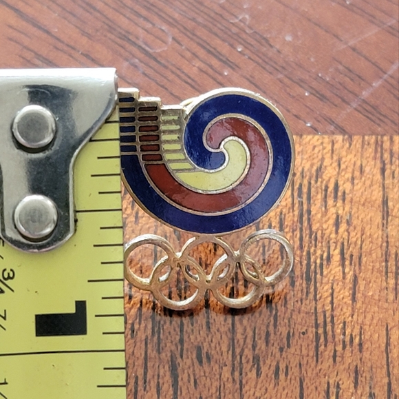 OLYMPIC Pin 1988 Seoul Korea of emblem logo. - Picture 5 of 6